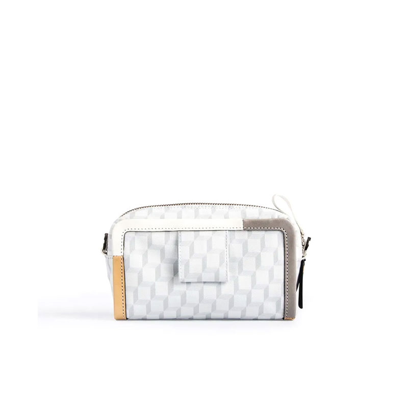 pierre hardy sacoches Cube Box Détails : Motifs -Matières: Cuir -Ma... pierre hardy sacoches Cube Box Détails : Motifs -Matières: Cuir -Ma...