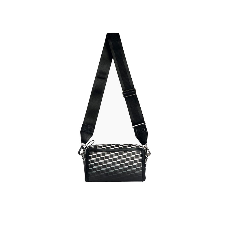 pierre hardy sacoches Cube Box Détails : Motifs -Détails : Zip -Mat... pierre hardy sacoches Cube Box Détails : Motifs -Détails : Zip -Mat...