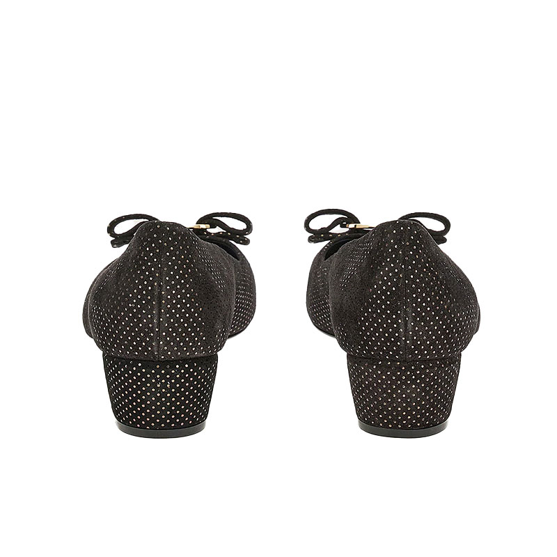 salvatore ferragamo escarpins Escarpins Vara Détails : Motifs -Déta... salvatore ferragamo escarpins Escarpins Vara Détails : Motifs -Déta...
