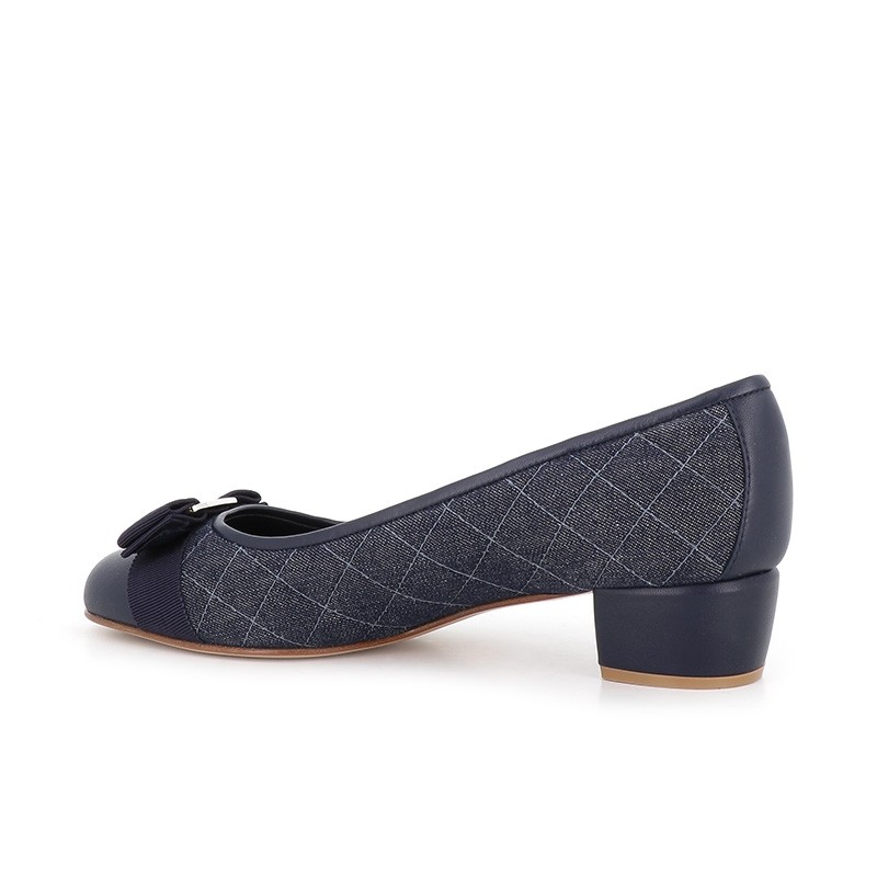 salvatore ferragamo escarpins Escarpins Vara Semelles: Cuir -Talons... salvatore ferragamo escarpins Escarpins Vara Semelles: Cuir -Talons...