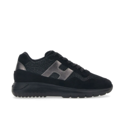 Sneakers Interactive 3
