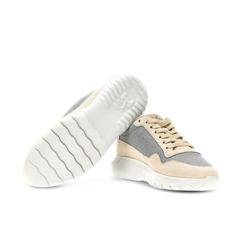 Sneakers Interactive 3