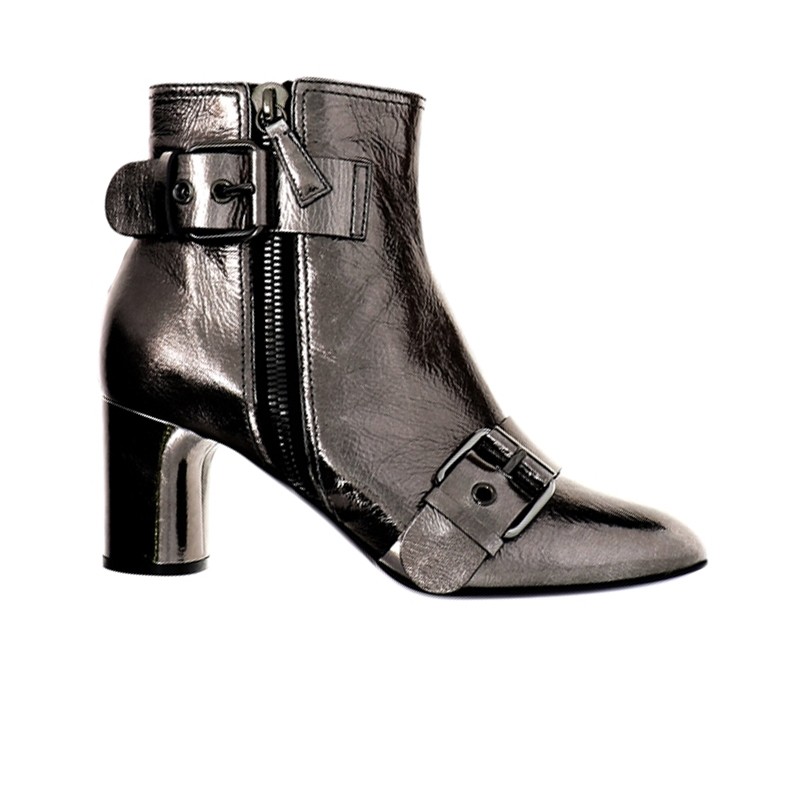 casadei bottines Bottines Boucles Détails : Zip -Semelles: Cuir -Ta... casadei bottines Bottines Boucles Détails : Zip -Semelles: Cuir -Ta...