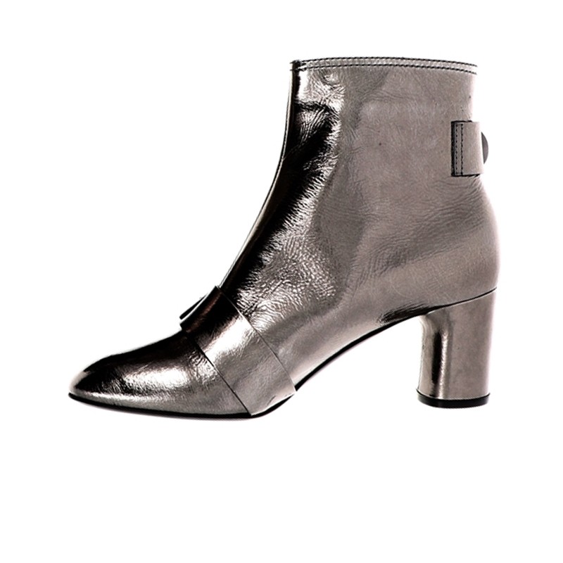 casadei bottines Bottines Boucles Détails : Zip -Semelles: Cuir -Ta... casadei bottines Bottines Boucles Détails : Zip -Semelles: Cuir -Ta...
