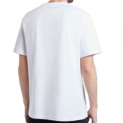 T-shirt logo signature