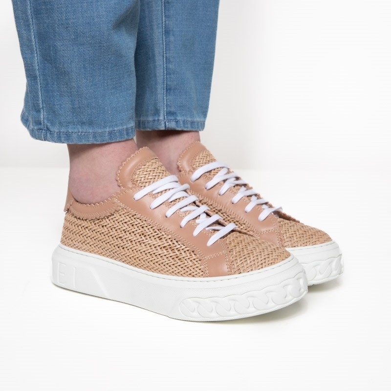 casadei sneakers Sneakers Tresse Détails : Basses -Détails : Oversi... casadei sneakers Sneakers Tresse Détails : Basses -Détails : Oversi...