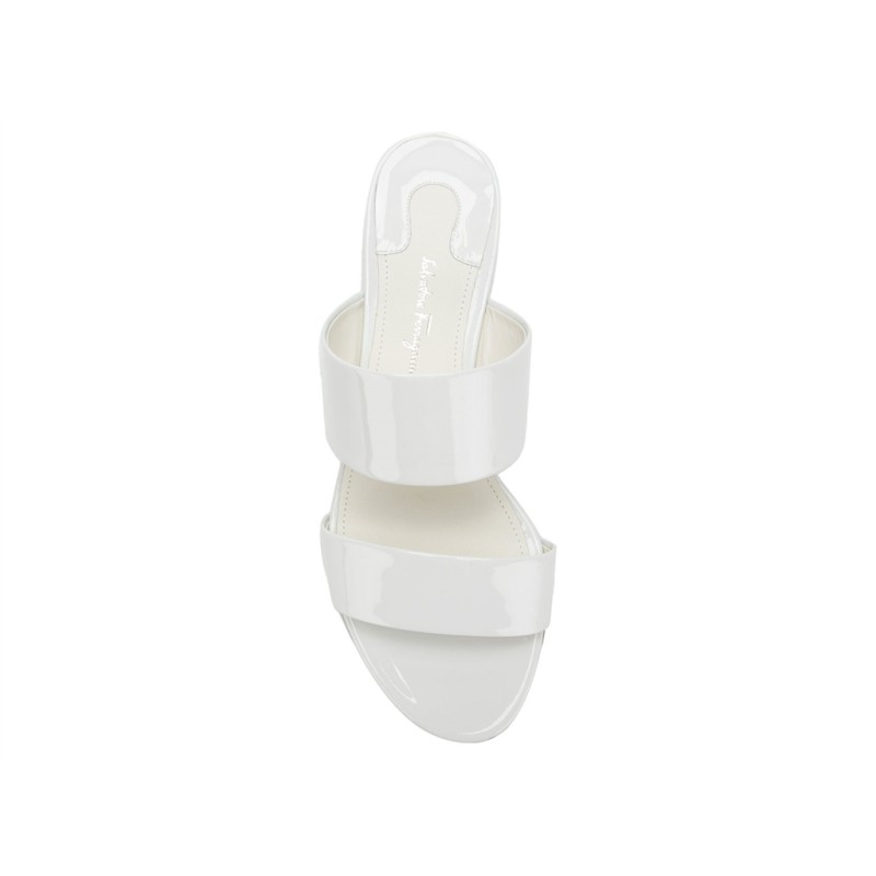 salvatore ferragamo sandales Sandales Détails : Bijoux -Détails : M... salvatore ferragamo sandales Sandales Détails : Bijoux -Détails : M...