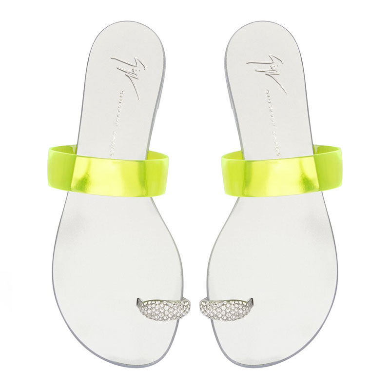 giuseppe zanotti sandales Mules Bague 3 Détails : Bijoux -Détails :... giuseppe zanotti sandales Mules Bague 3 Détails : Bijoux -Détails :...
