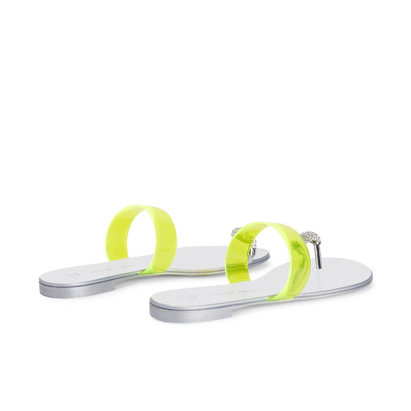 giuseppe zanotti sandales Mules Bague 3 Détails : Bijoux -Détails :... giuseppe zanotti sandales Mules Bague 3 Détails : Bijoux -Détails :...