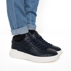 Sneakers H580