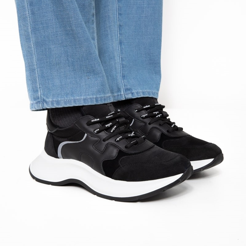 Sneakers H585