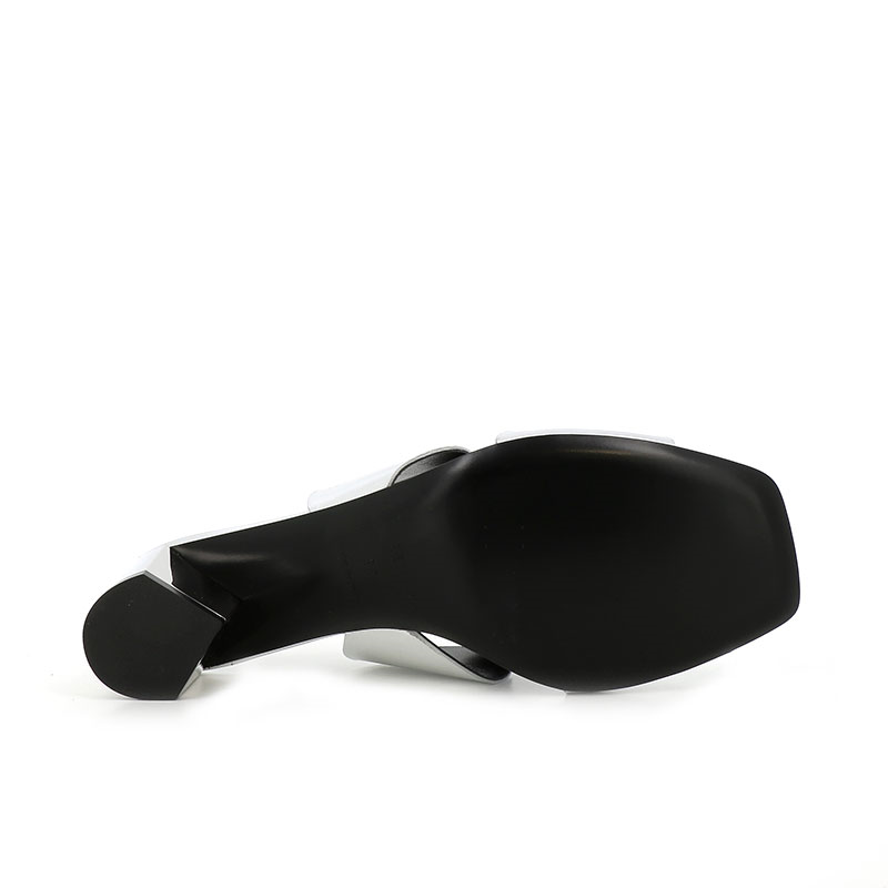 pierre hardy sandales Mules bulles Détails : Mules -Talons: 3 à 5 c... pierre hardy sandales Mules bulles Détails : Mules -Talons: 3 à 5 c...