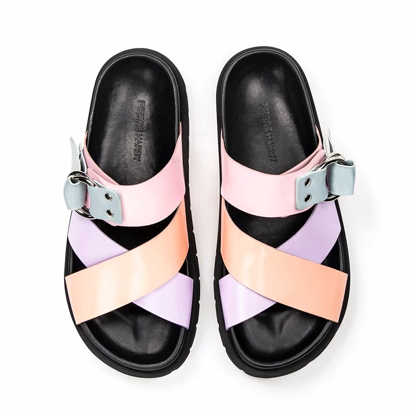 pierre hardy sandales Mules Cross Rider Détails : Cloutées -Détails... pierre hardy sandales Mules Cross Rider Détails : Cloutées -Détails...