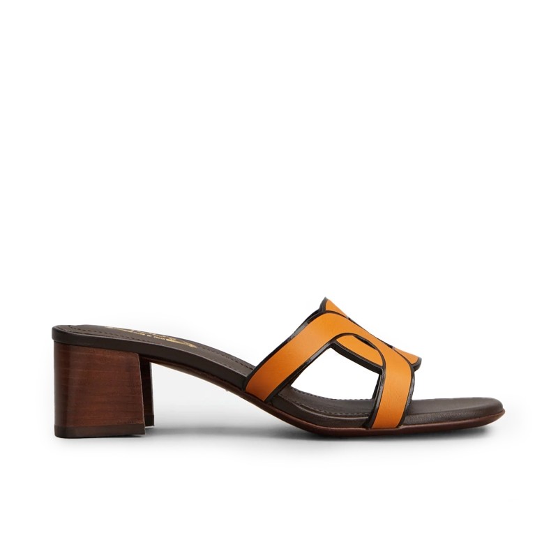 tod's sandales Mules Catena Détails : Mules -Semelles: Cuir -Talons...