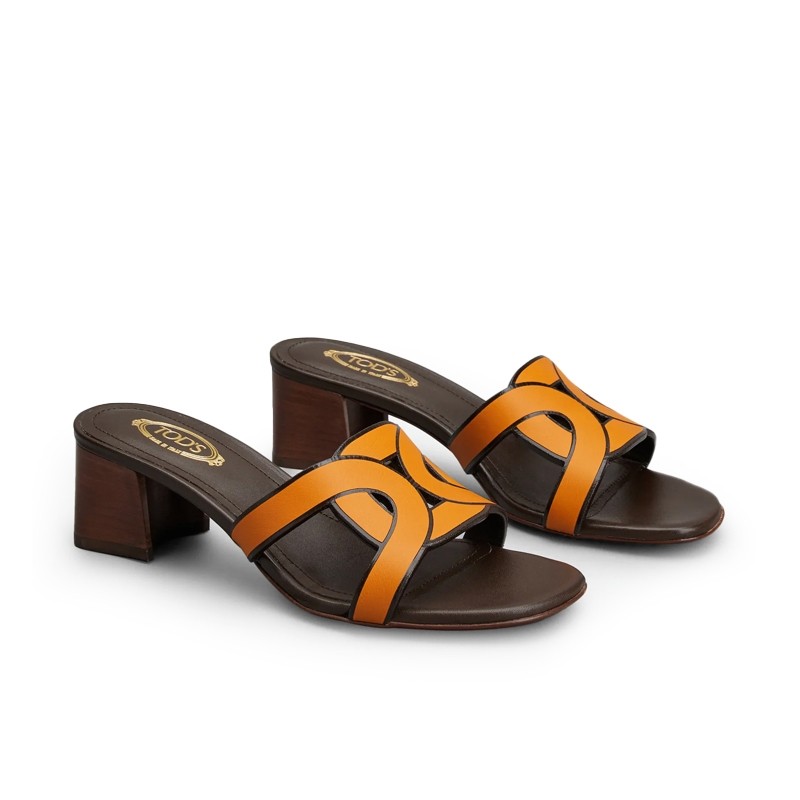 tod's sandales Mules Catena Détails : Mules -Semelles: Cuir -Talons...