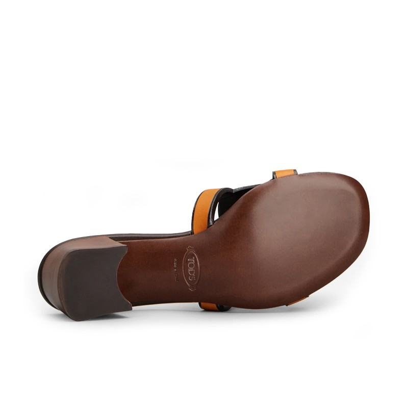 tod's sandales Mules Catena Détails : Mules -Semelles: Cuir -Talons...