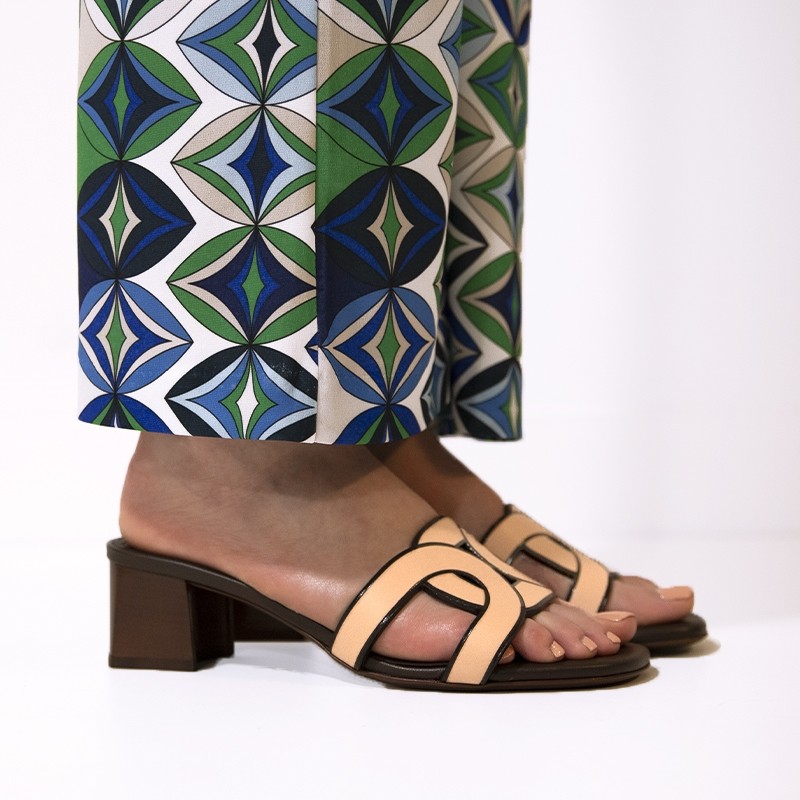 tod's sandales Mules Catena Détails : Mules -Semelles: Cuir -Talons...