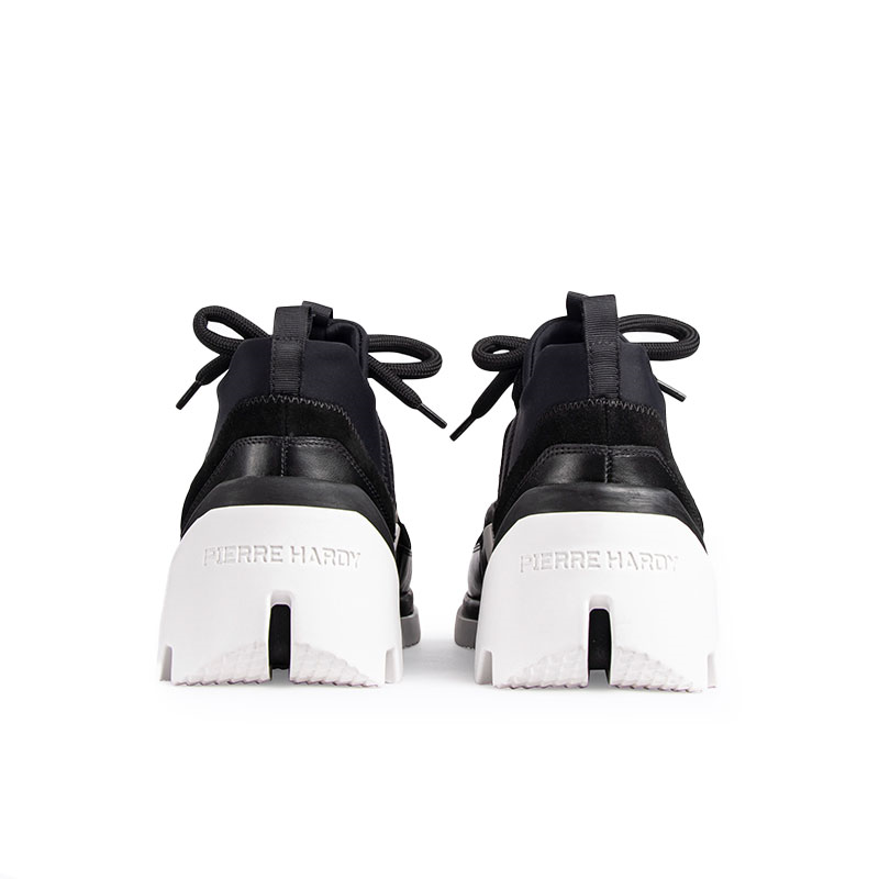 Sneakers new vibe