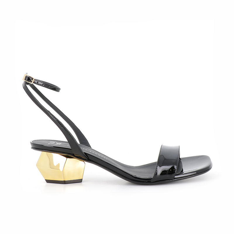 giuseppe zanotti sandales Sandales T45 Détails : Bijoux -Semelles: ...