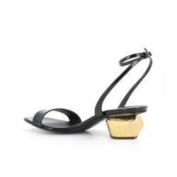giuseppe zanotti sandales Sandales T45 Détails : Bijoux -Semelles: ...
