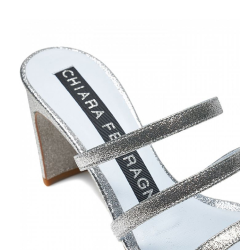 chiara ferragni sandales Sandales Détails : Mules -Semelles: Caoutc...
