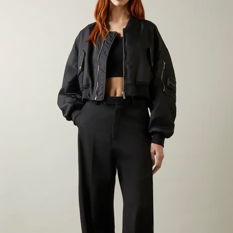 hogan veste et blouson Bomber Matières: Tissu -Couleurs: Noi hogan veste et blouson Bomber Matières: Tissu -Couleurs: Noi