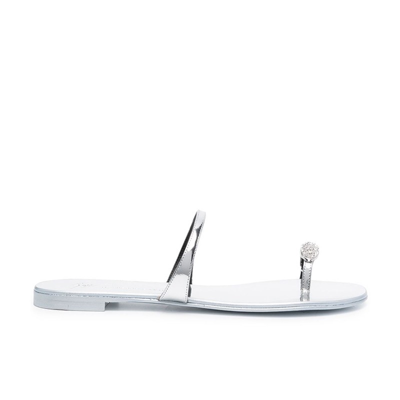 giuseppe zanotti sandales Mules bague 2 Détails : Bijoux -Détails :...