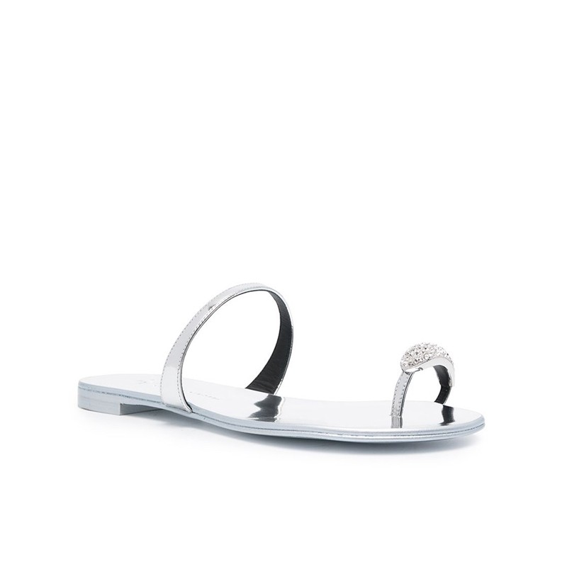 giuseppe zanotti sandales Mules bague 2 Détails : Bijoux -Détails :...