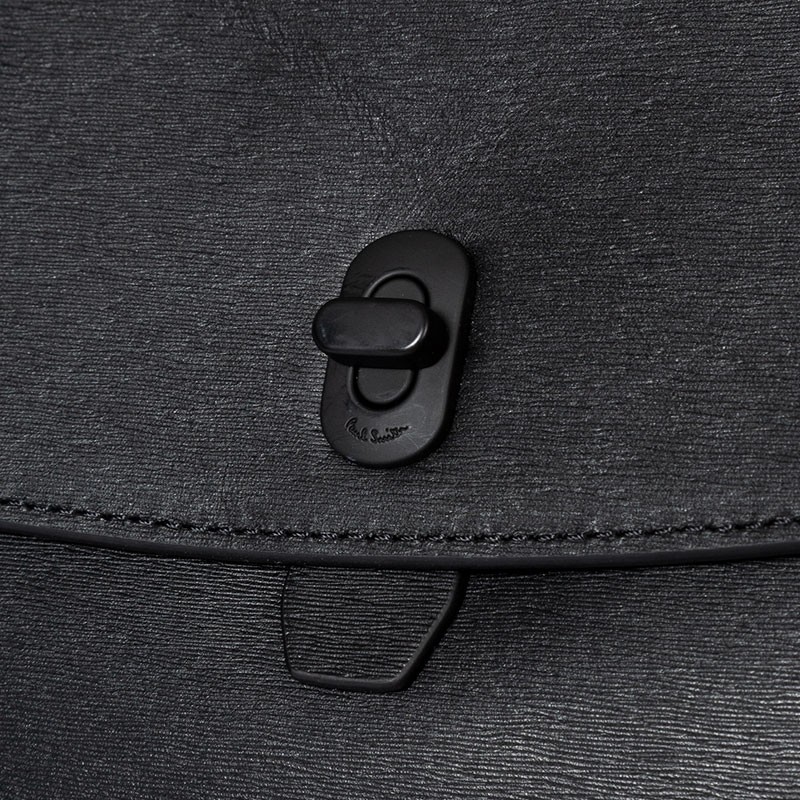 paul smith sacs à dos Sac à dos 7168 Matières: Cuir -Couleurs: Noi paul smith sacs à dos Sac à dos 7168 Matières: Cuir -Couleurs: Noi