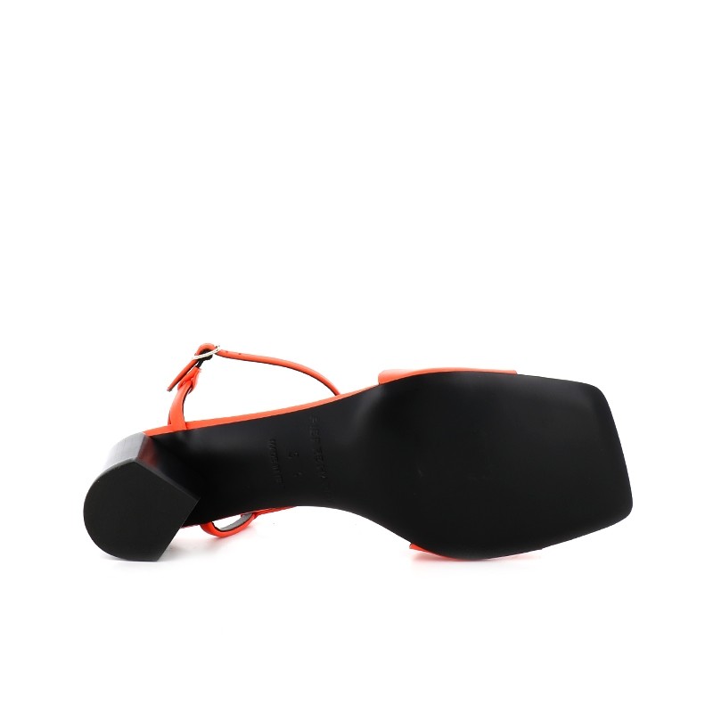 pierre hardy sandales Sandales Bulles Semelles: Cuir -Talons: 3 à 5... pierre hardy sandales Sandales Bulles Semelles: Cuir -Talons: 3 à 5...