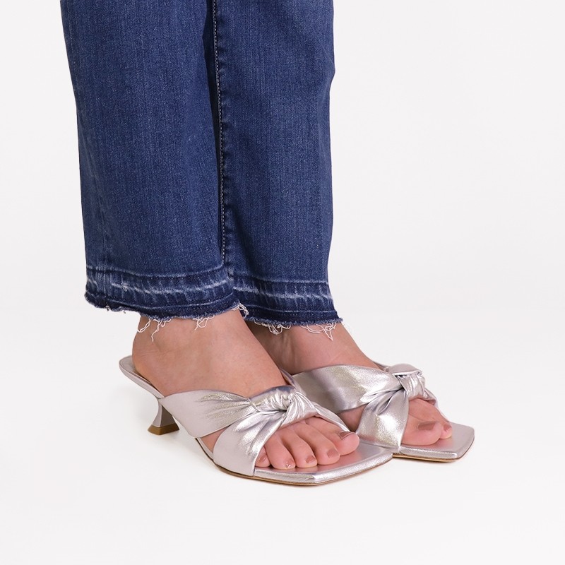 stuart weitzman sandales Sandales Playa 50 Détails : Mules -Semelle... stuart weitzman sandales Sandales Playa 50 Détails : Mules -Semelle...