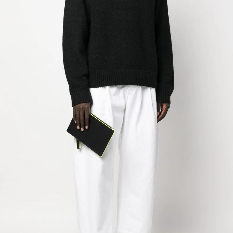msgm sacs pochettes Pochette pouch Matières: Cuir -Couleurs: Noi
