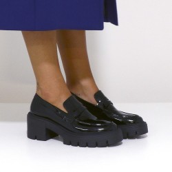 stuart weitzman mocassins et slip-on Mocassins Soho Détails : Overs...