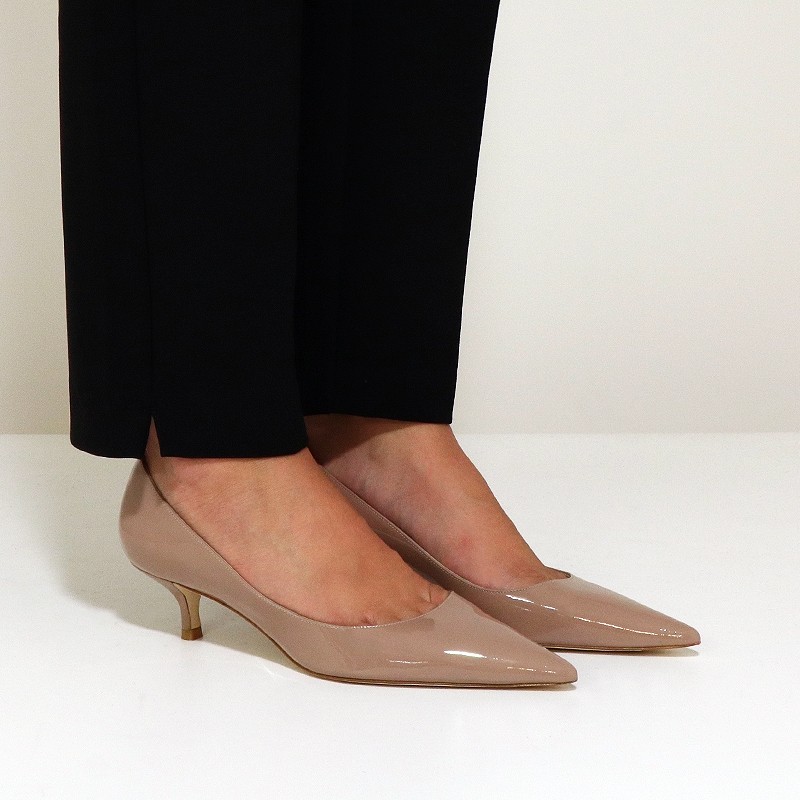 stuart weitzman escarpins Escarpins Kitten Semelles: Cuir -Talons: ...