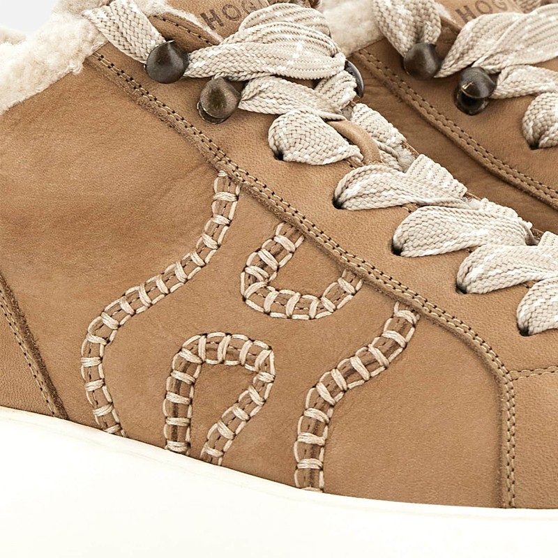 hogan sneakers Sneakers H562 Détails : Montantes -Détails : Oversiz... hogan sneakers Sneakers H562 Détails : Montantes -Détails : Oversiz...