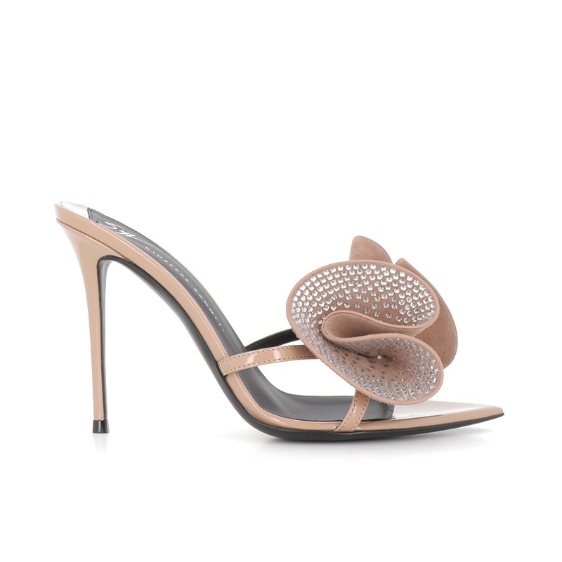 giuseppe zanotti sandales Mules Charmante Détails : Bijoux -Détails...