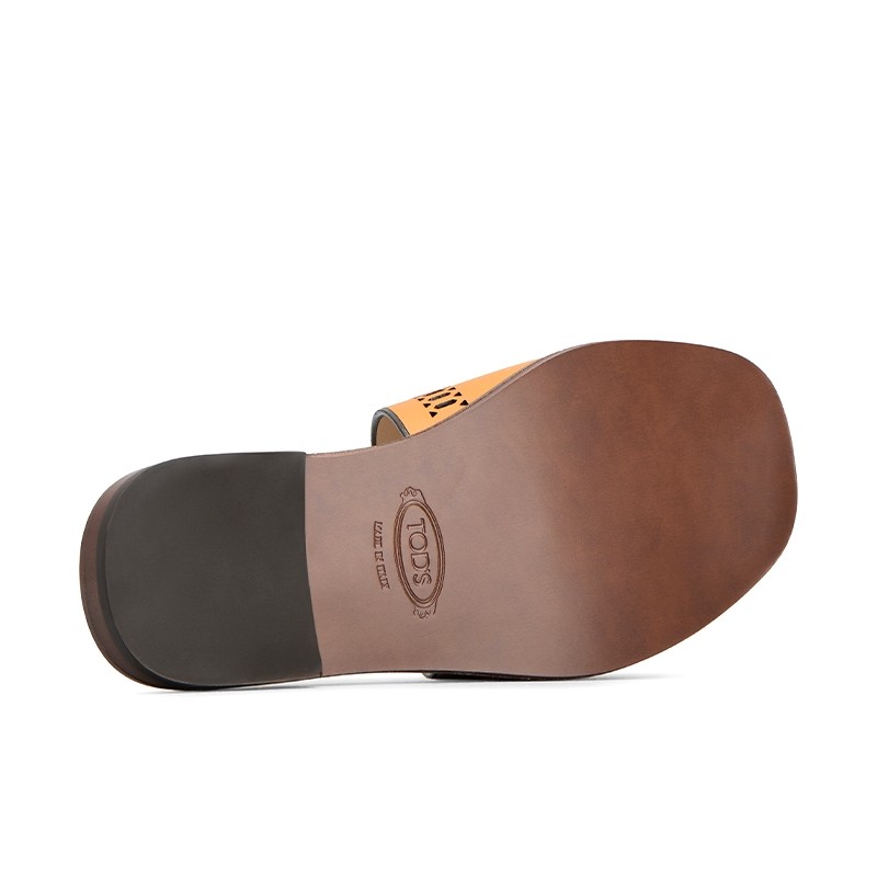 tod's sandales mules catena biz Détails : Mules -Semelles: Cuir -Ta... tod's sandales mules catena biz Détails : Mules -Semelles: Cuir -Ta...