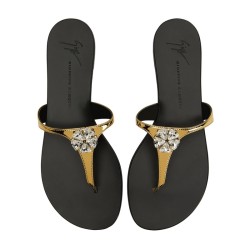 giuseppe zanotti sandales Mules Brionne Détails : Bijoux -Détails :...