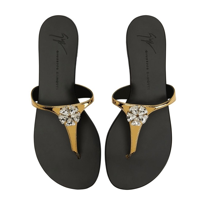 giuseppe zanotti sandales Mules Brionne Détails : Bijoux -Détails :... giuseppe zanotti sandales Mules Brionne Détails : Bijoux -Détails :...