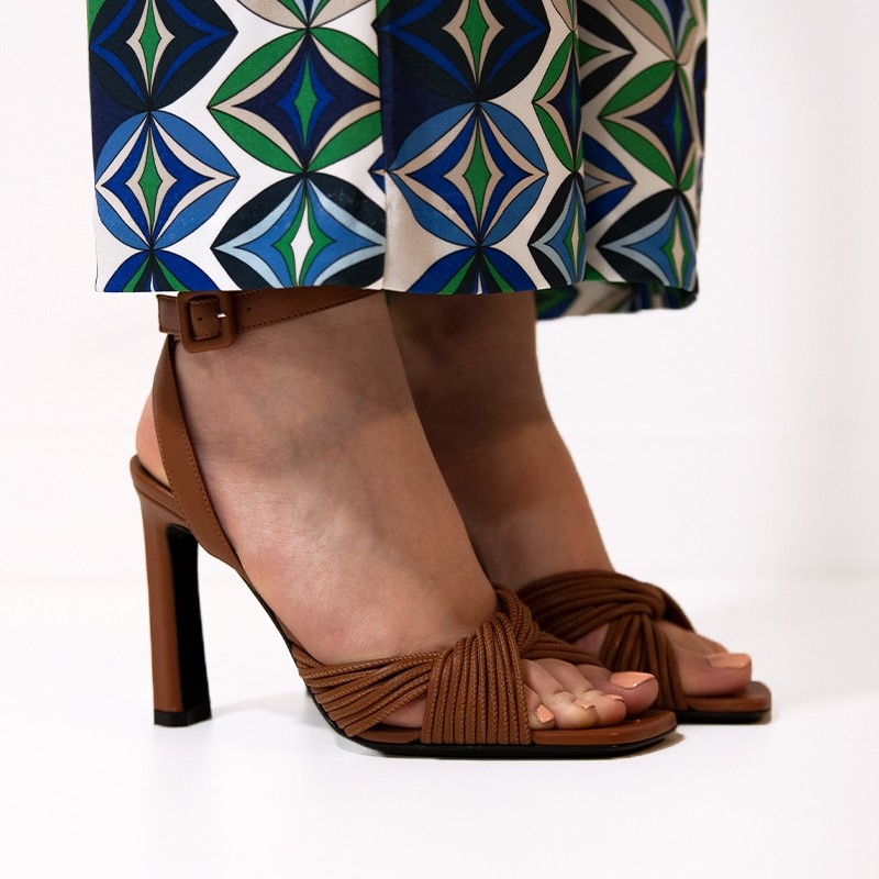 sergio rossi sandales Sandales Tresse Détails : Tressées -Semelles:...