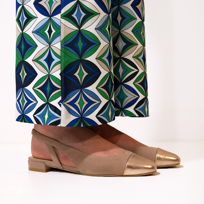 stuart weitzman ballerines Ballerines Sleek Semelles: Gomme -Talons...