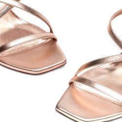 stuart weitzman sandales Sandales Oasis Semelles: Cuir -Talons: 6 à...