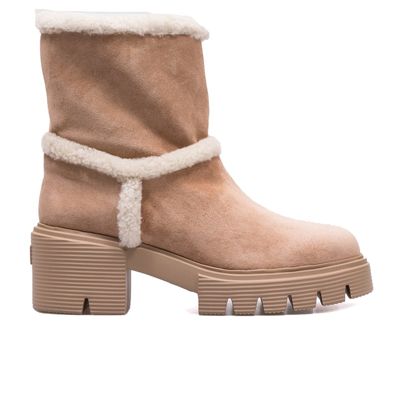 Boots Lennox