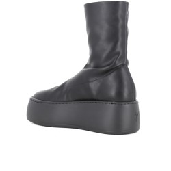 Boots Comp