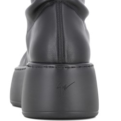 Boots Comp
