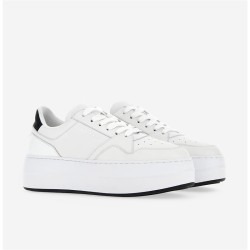 Sneakers H670