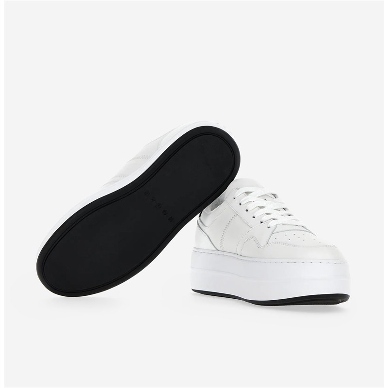 Sneakers H670