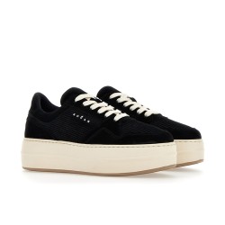 Sneakers H670