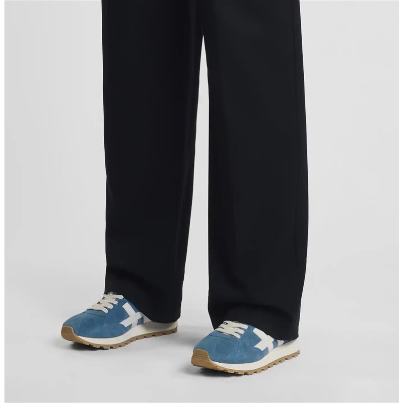 Sneakers H671