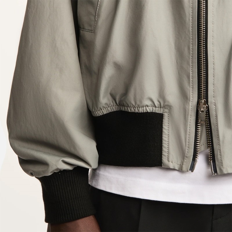 hogan manteaux & vestes Bomber Technique Matières: Coton -Couleurs:... hogan manteaux & vestes Bomber Technique Matières: Coton -Couleurs:...